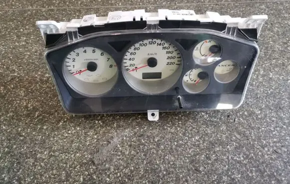 Mitsubishi Lancer Speedometer (instrument cluster) 277820H
