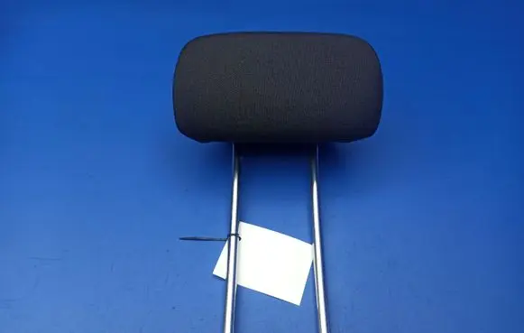 Mercedes-Benz C W204 Rear seat headrest 10182