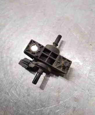 Renault Megane III Fuel pressure regulator 208859042R