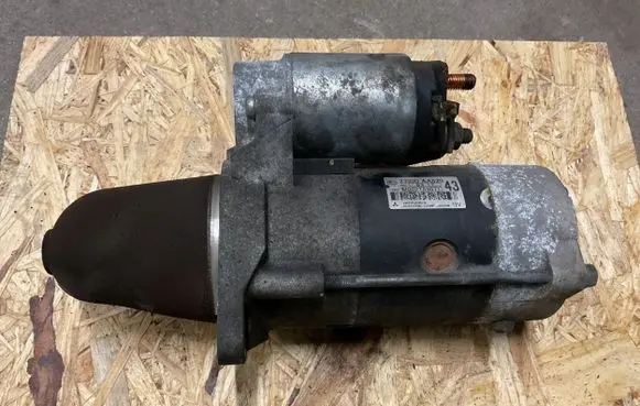 Subaru Legacy Starter motor M002T89071 23300AA620