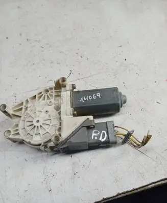Peugeot 607 Front door window regulator motor 103315102 3432JDD109 1137328075