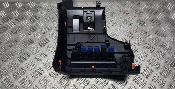 Toyota RAV 4 (XA50) Other interior part 5554542100
