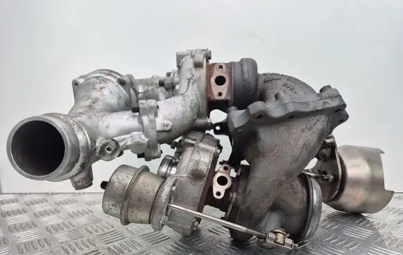Mercedes-Benz C W204 Turbo A6510906180 A6510905780 A6510902880