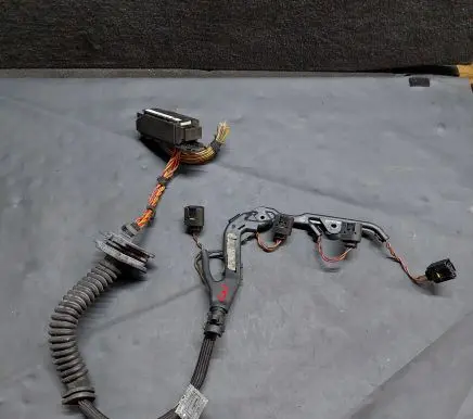 BMW 3 E90 E91 Fuel injector wires 7790593 94174100 EMB68TT