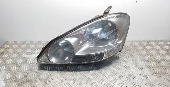 Toyota Avensis Verso Headlight/headlamp