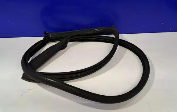 Maserati Ghibli Rubber seal rear door