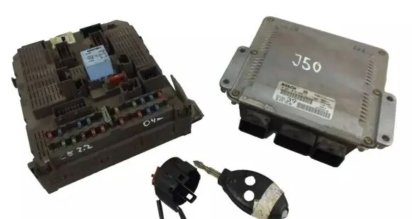 Citroen C5 Engine ECU kit and lock set 9647474580 0281010885 9649301780