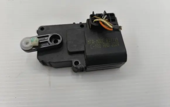 Opel Antara Air conditioning/heating control unit 831119