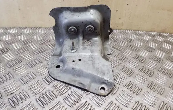 Chevrolet Captiva Other engine bay part