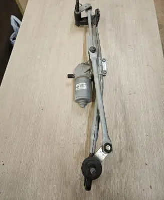 Land Rover Evoque I Front wiper linkage and motor W0027101 3423A L538LHD