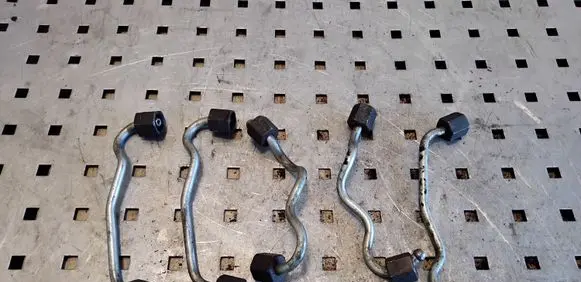 BMW X3 E83 Fuel line pipe