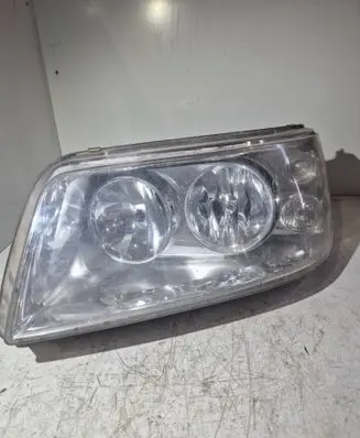 Volkswagen Transporter - Caravelle T5 Headlight/headlamp 0301195202