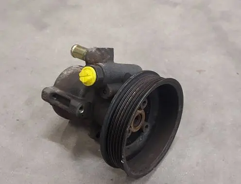 Volkswagen Polo III 6N 6N2 6NF Power steering pump 030145269A 6X0422154 863214