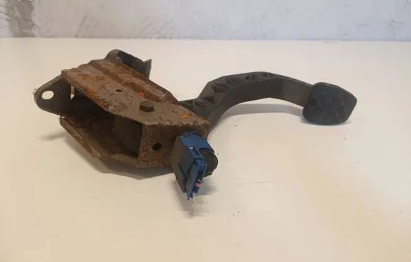Skoda Fabia Mk1 (6Y) Clutch pedal 6Q1721059AH 6Q1721321C 6Q0721388