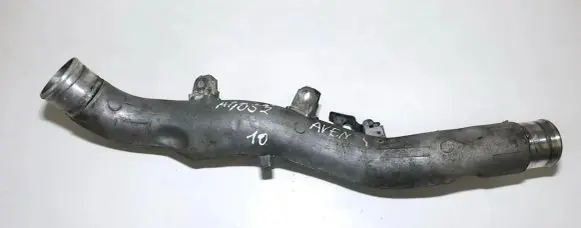 Toyota Avensis T270 Intercooler hose/pipe