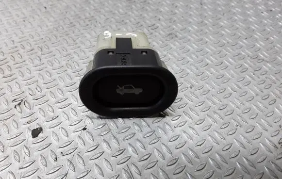 Saab 9-3 Ver1 Tailgate opening switch 4733440
