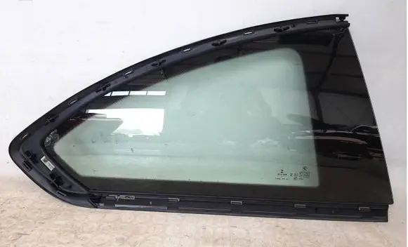 BMW 2 G42 Rear door window glass 