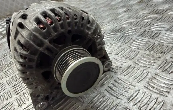Peugeot 4007 Generator/alternator 9665735680