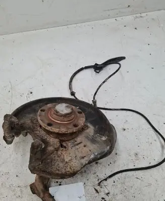 Audi A4 S4 B6 8E 8H Rear wheel hub