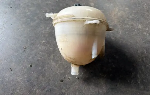 Volkswagen Crafter Coolant expansion tank/reservoir 7E0121407B