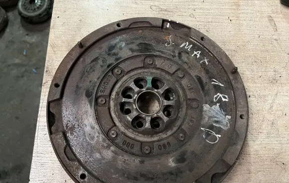 Ford S-MAX Dual mass flywheel 