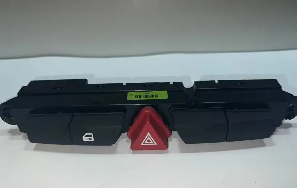 KIA Ceed Hazard light switch 93700-1H000 937001H000