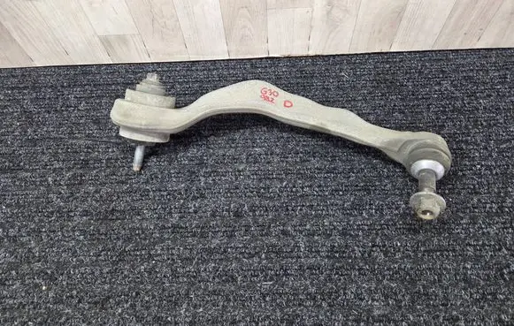 BMW 5 G30 G31 Front lower control arm/wishbone 6861162 EN6082T6