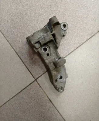 Ford Fiesta Other engine bay part AV2Q10K018AA AV2Q10K018