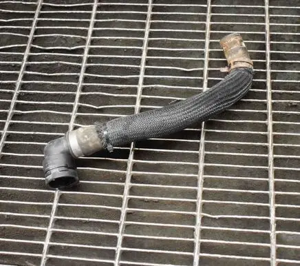 Chevrolet Volt I Engine coolant pipe/hose 20927402