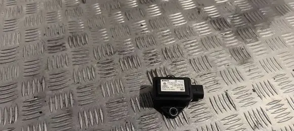Audi A6 S6 C6 4F ESP acceleration yaw rate sensor 4F0907637