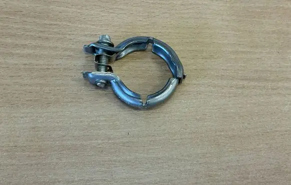 Volkswagen Arteon Muffler pipe connector clamp 04L253725D 04L253725J