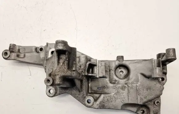 Citroen Jumpy Generator/alternator bracket 9820041180