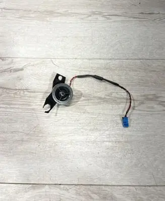 BMW 3 E46 Front door high frequency speaker 8368242 65138368242
