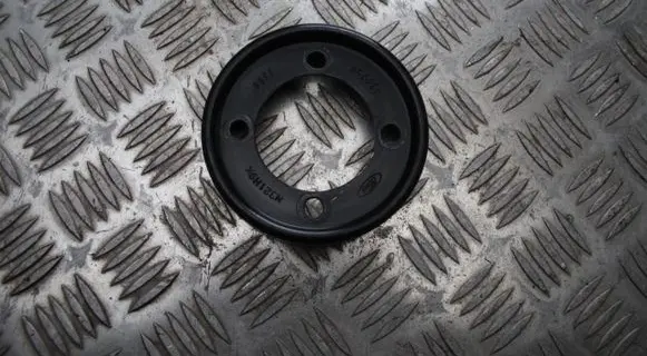 Ford Mondeo MK IV Water pump pulley 