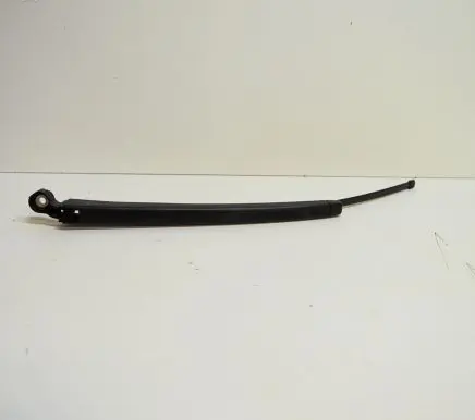 Rear wiper blade arm