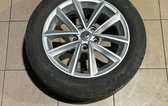 R16 alloy rim