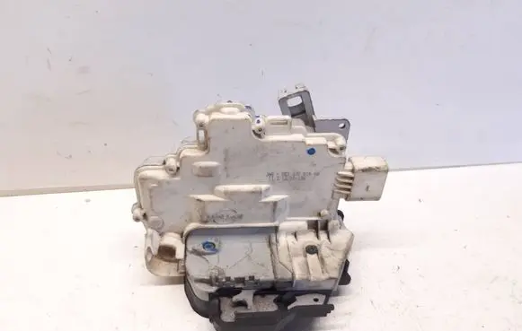 Audi A4 S4 B7 8E 8H Front door lock 8E2837016AA
