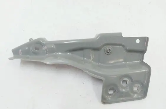 Dacia Duster III Fender mounting bracket 638E92393R