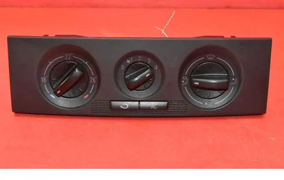 Skoda Fabia Mk1 (6Y) Climate control unit 6Y0820045A