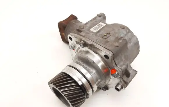 Gearbox transfer box case