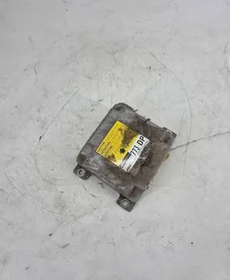Mitsubishi Pajero Airbag control unit/module MR472773 1523003430