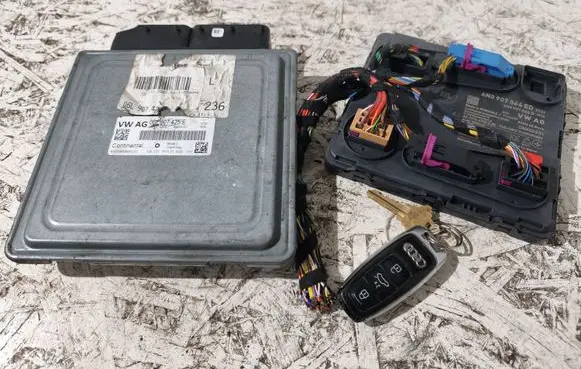 Audi A6 S6 C8 4K Engine ECU kit and lock set 06L907425 06K907425F 06E907425E