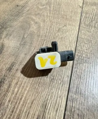Mercedes-Benz GL X166 Airbag deployment crash/impact sensor A1668210151 56054085AA