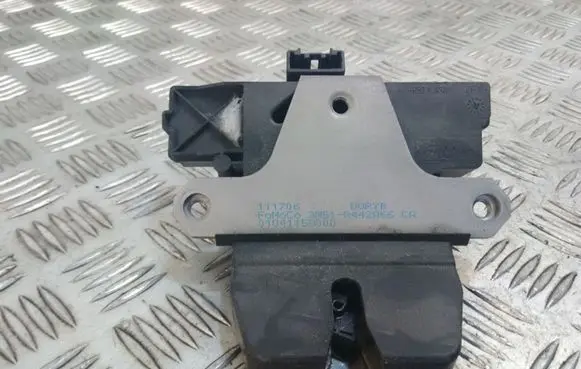 Ford Focus Tailgate/trunk/boot lock/catch/latch 3M51R442A66CA