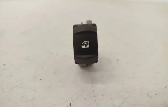 Renault Megane II Electric window control switch 28082