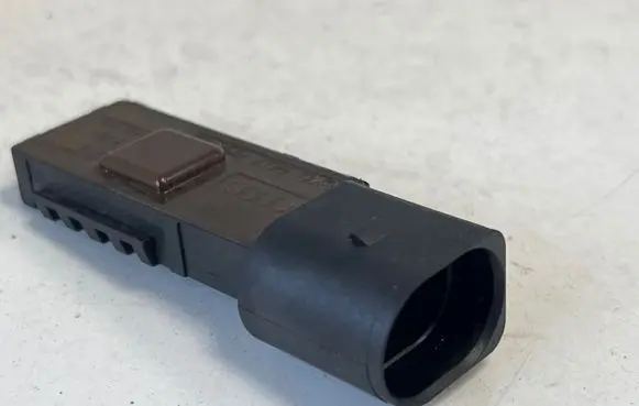 Audi A4 S4 B9 Clutch pedal sensor 8K0907658H