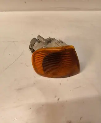 Volkswagen Caddy Front indicator light