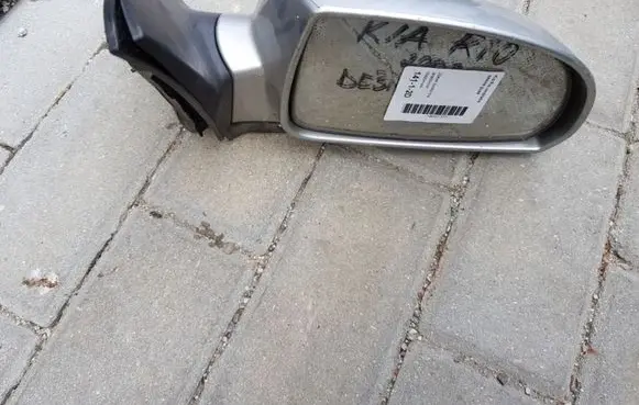 KIA Rio Front door electric wing mirror