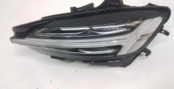 Volvo S60 Headlight/headlamp 32314148