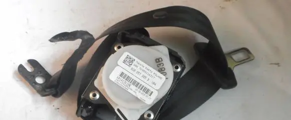 Audi Q3 8U Rear seatbelt 8U0857805B